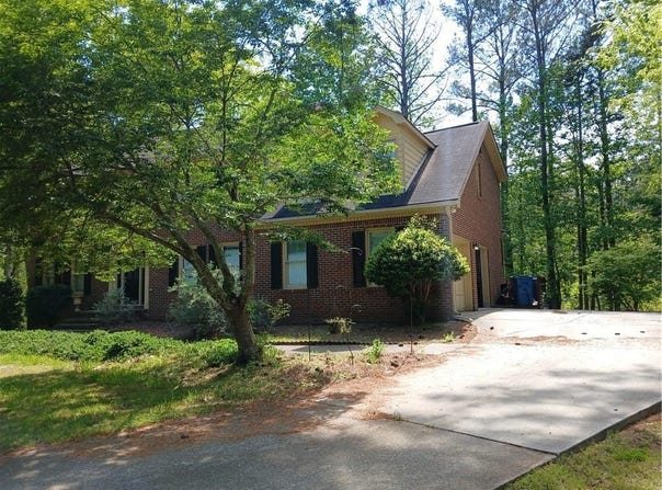 921 Eagle Crossing Drive, Lawrenceville, GA 30044