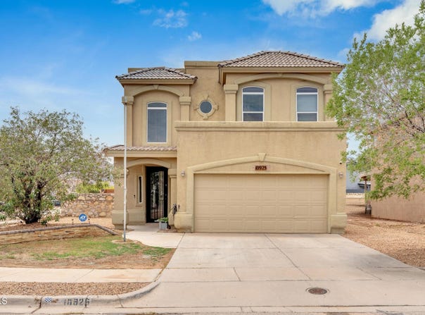10925 Ray Mena Lane, El Paso, TX 79934