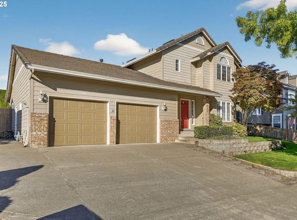 535 NE 24TH St, Gresham, OR 97030