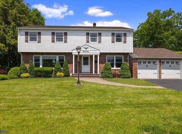 45 Churchill Rd, Cresskill Boro, NJ 07626-1629