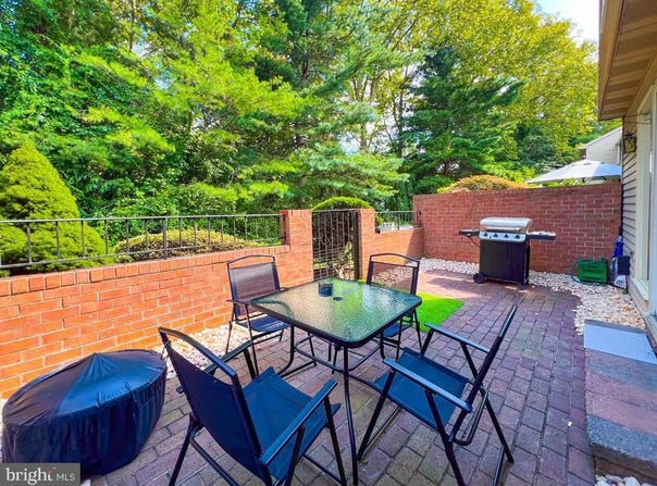 67 SUTPHIN PINES, YARDLEY, PA 19067