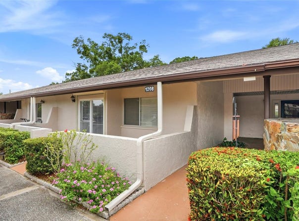 1208 14TH CIRCLE SE, LARGO, FL 33771
