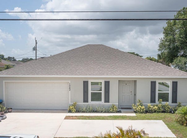 1042 SW California Boulevard, Port Saint Lucie, FL 34953