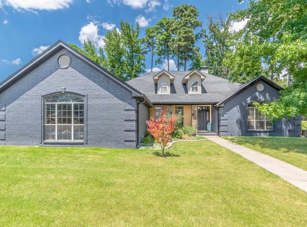 101 Marseille Drive, Maumelle, AR 72113
