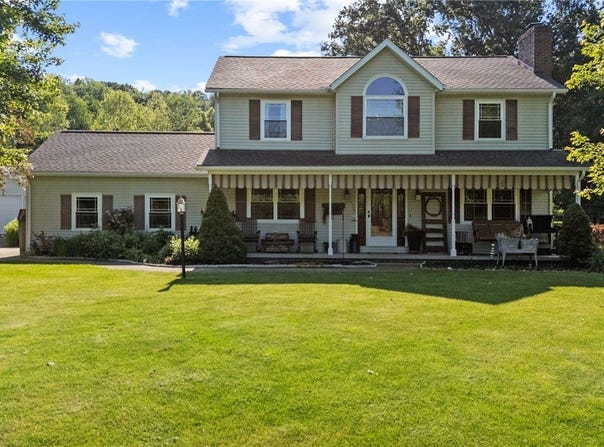1281 Tall Timber Road NE, New Philadelphia, OH 44663