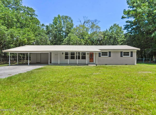 3917 Wildwood Road, Moss Point, MS 39562