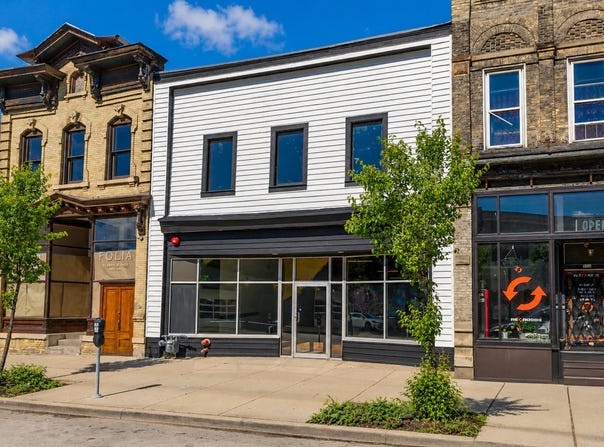 715 S 5th St, Milwaukee, WI 53204