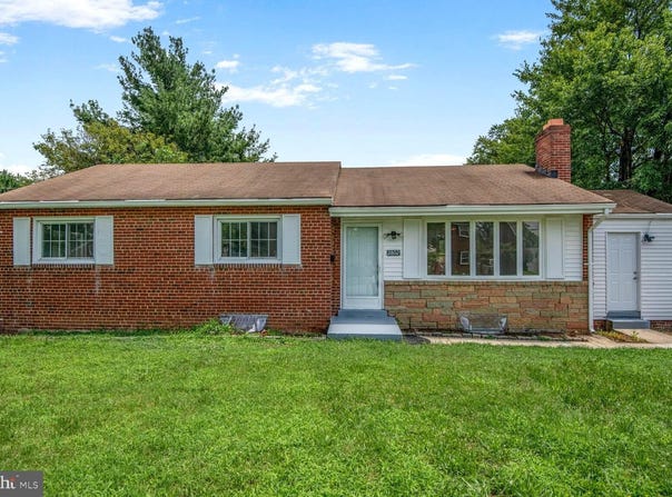 2802 EAST AVENUE, DISTRICT HEIGHTS, MD 20747