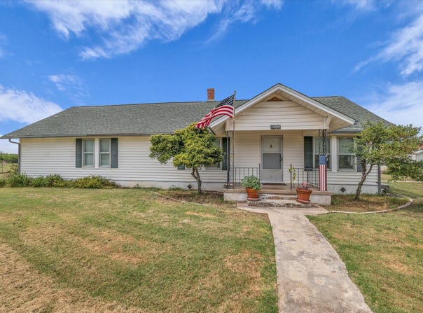 15288 Old China Spring Road, China Spring, TX 76633