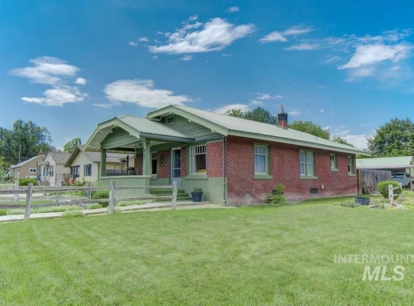867 Walnut St, Twin Falls, ID 83301-6958