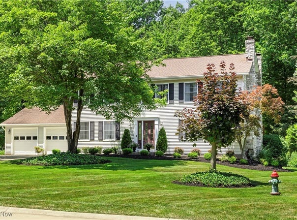 7330 Far Hills Drive, Concord, OH 44077