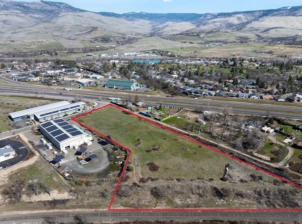 799 E Jefferson Avenue, Ashland, OR 97520