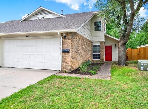 2209 & 2211 Heritage Circle, Carrollton, TX 75006