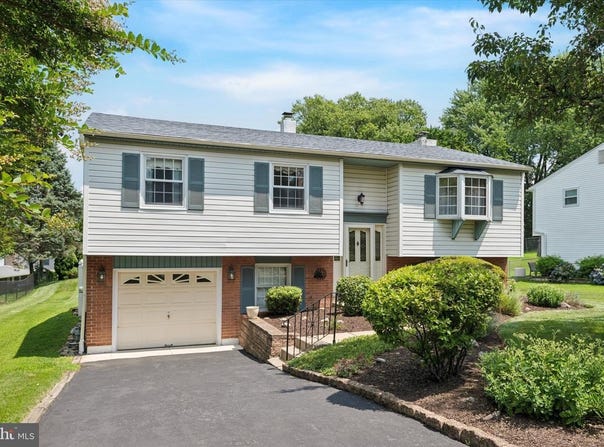 675 BENDER DR, UPPER CHICHESTER, PA 19014