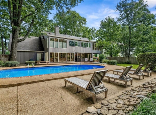 6767 POPLAR Pike, Memphis, TN 38119