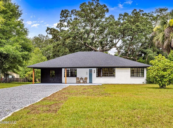 625 Loposser Avenue, Gulfport, MS 39507