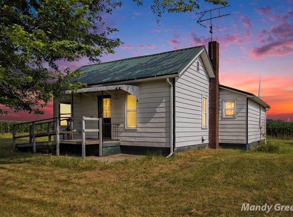 4651 E Pierce Road, Ithaca, MI 48847