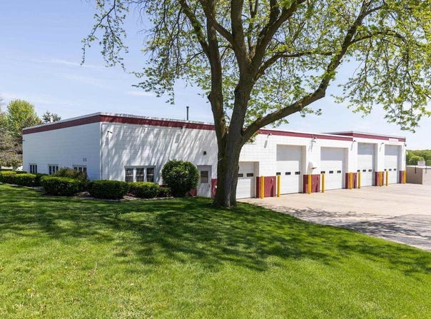 215 Deerfield Road, Marshall, WI 53559