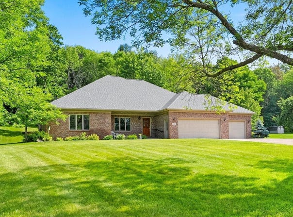 W5974 Springview, Norway, MI 49870