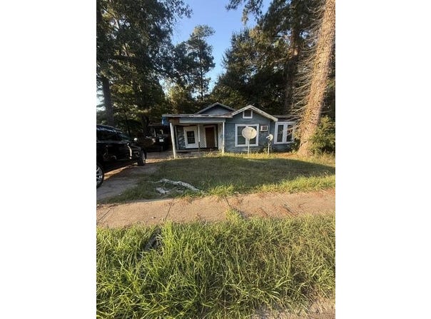 1715 W 7th St, Hattiesburg, MS 39401