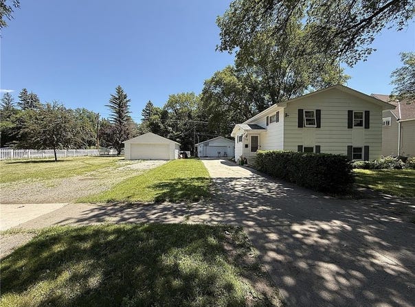 116 N 8th Street, Montevideo, MN 56265