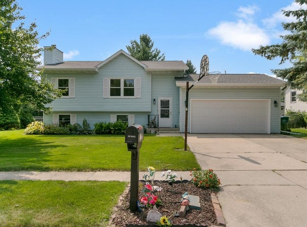 1131 Salem Drive, Edgerton, WI 53534