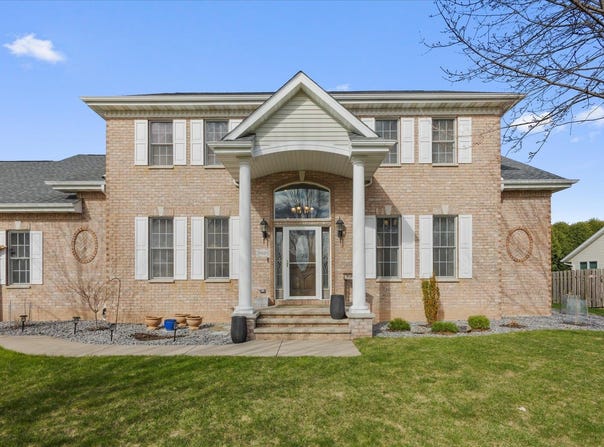 3020 E FALLCREEK Lane, APPLETON, WI 54913
