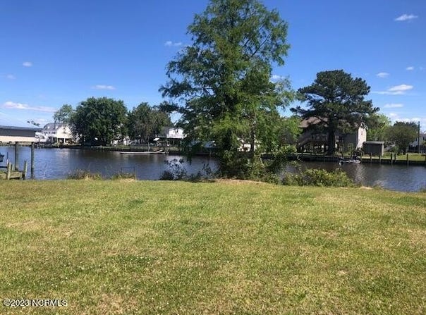 Whichards Beach Road, Chocowinity, NC 27817