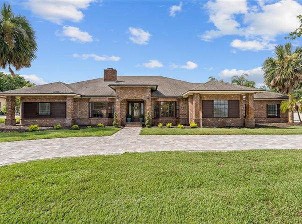 10506 Down Lakeview Circle, Windermere, FL 34786