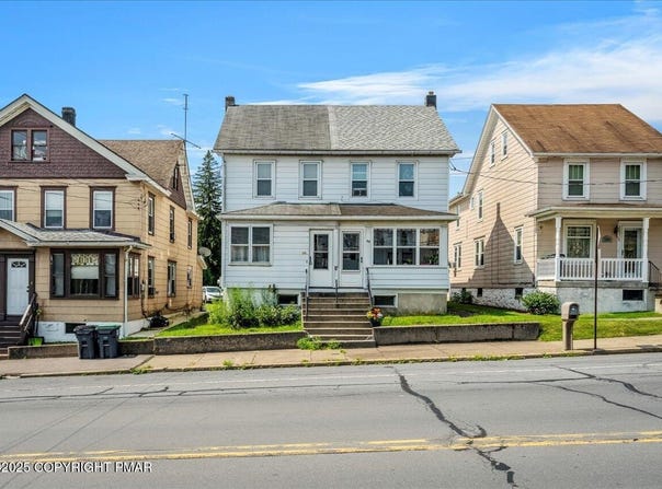 44 Berwick Street, Beaver Meadows, PA 18216