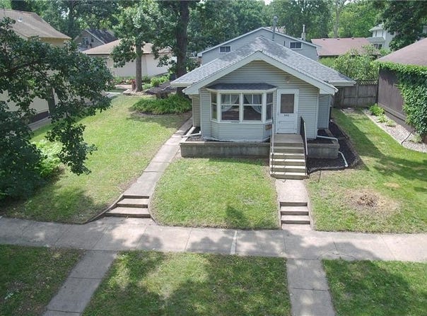 560 Hassan Street SE, Hutchinson, MN 55350