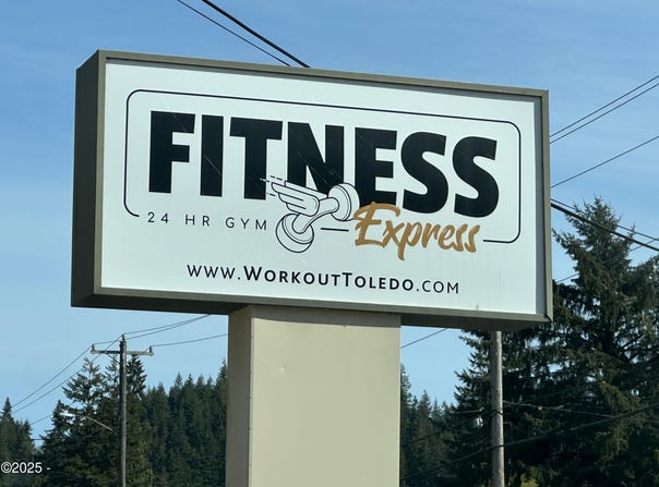 727 NW A Street, Toledo, OR 97391