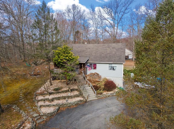 225 Toleman Road, Washingtonville, NY 10992