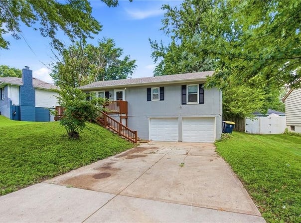 11806 E 58th Street, Kansas City, MO 64133