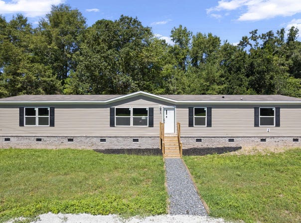 320 Bedford Road, Cross, SC 29436