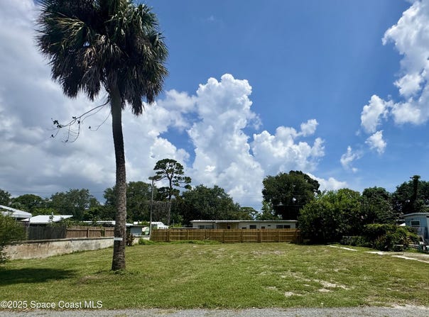 1950 Monticello Avenue, Merritt Island, FL 32952