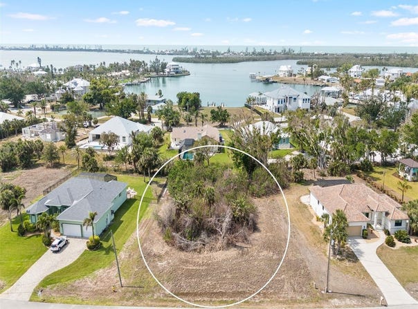 445 SPANIARDS ROAD, PLACIDA, FL 33946