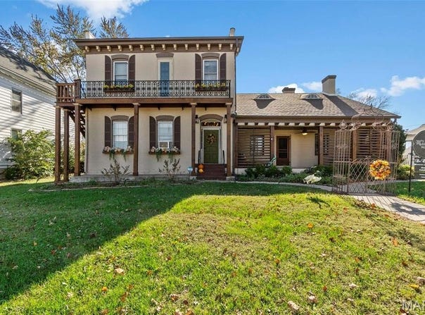 221 W Saint Joseph Street, Perryville, MO 63775