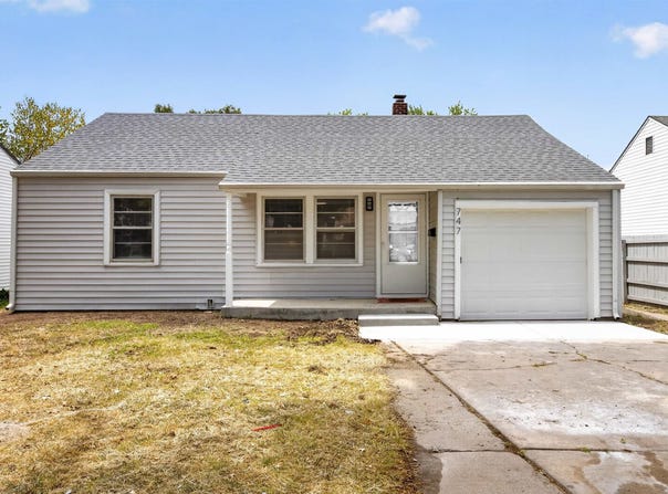 747 S Clifton Ave, Wichita, KS 67218