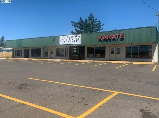 1003 W CENTRAL AVE, Sutherlin, OR 97479
