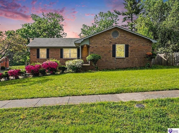 1560 Redbud Circle, Radcliff, KY 40160