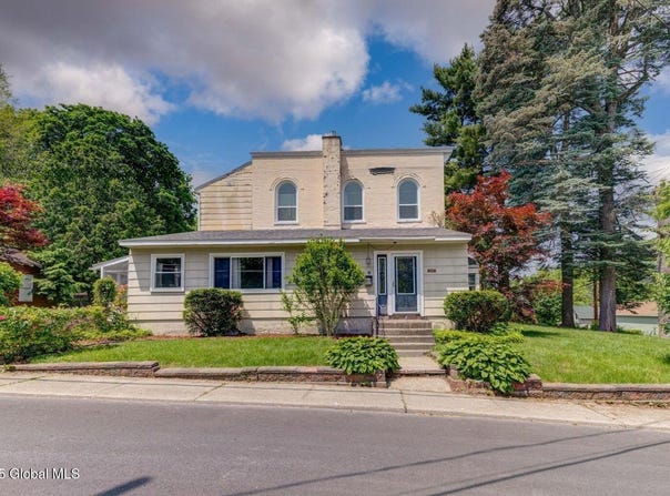46 Green Avenue, Castleton-on-Hudson, NY 12033