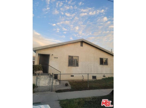 7908 Towne Ave, Los Angeles, CA 90003