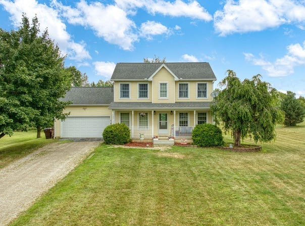 1298 E Carleton Road, Adrian, MI 49221
