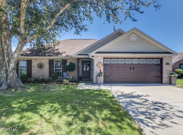 12495 Crystal Well Court, Gulfport, MS 39503
