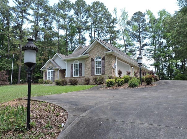 7789 BANKHEAD HIGHWAY, DORA, AL 35062