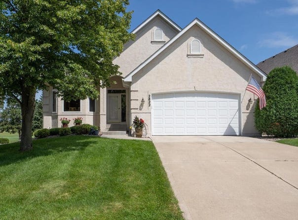 2822 Wilds Lane NW, Prior Lake, MN 55372