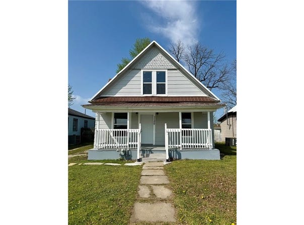 1120 W 10th Street, Coffeyville, KS 67337