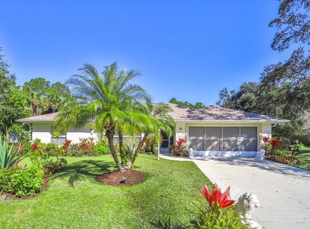 28 PALMER LANE, PALM COAST, FL 32164
