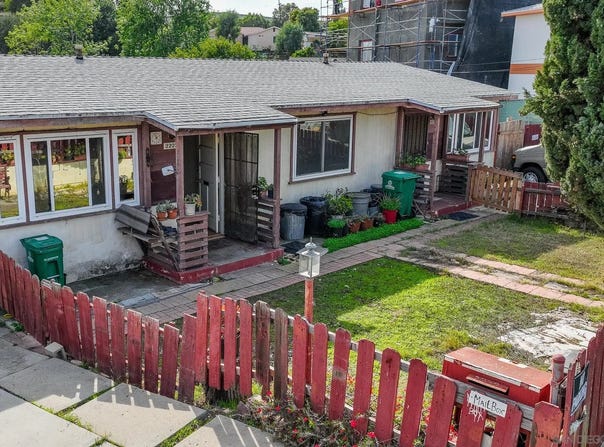 2222-24 W Dunlop St, San Diego, CA 92111